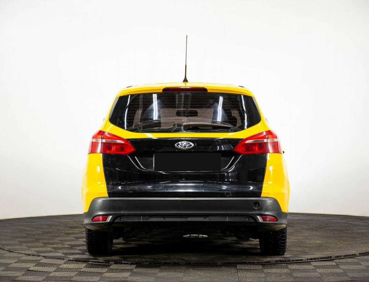 Форд Фокус б/у, 2016, Механическая. Фото: #4