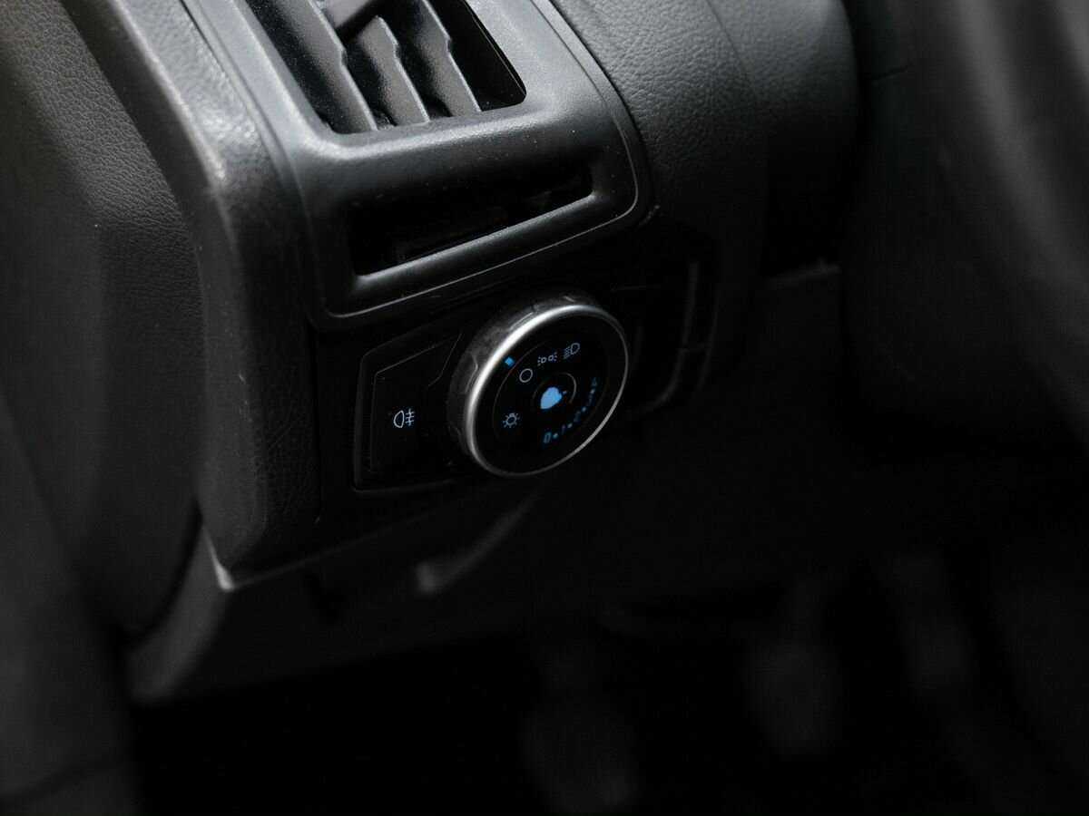 Форд Фокус б/у, 2016, Механическая. Фото: #14