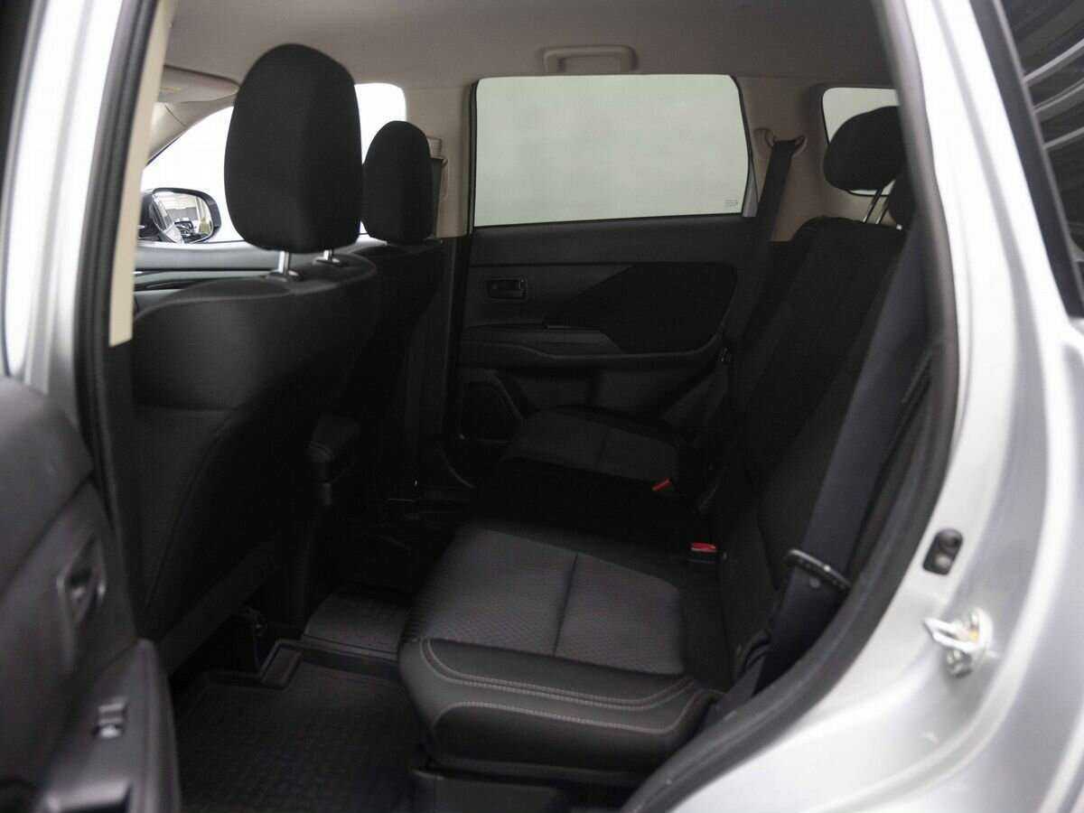Mitsubishi Outlander б/у, 2019, Вариатор. Фото: #8