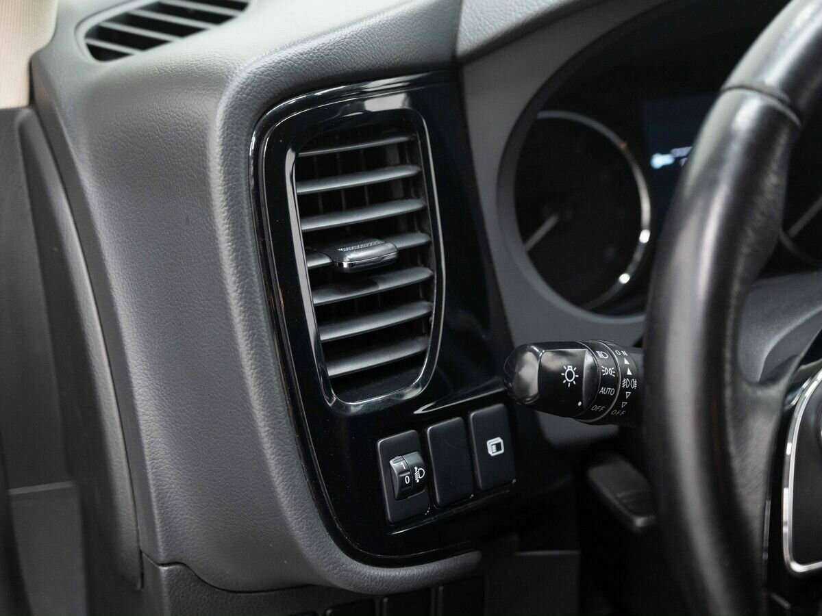 Mitsubishi Outlander б/у, 2019, Вариатор. Фото: #19