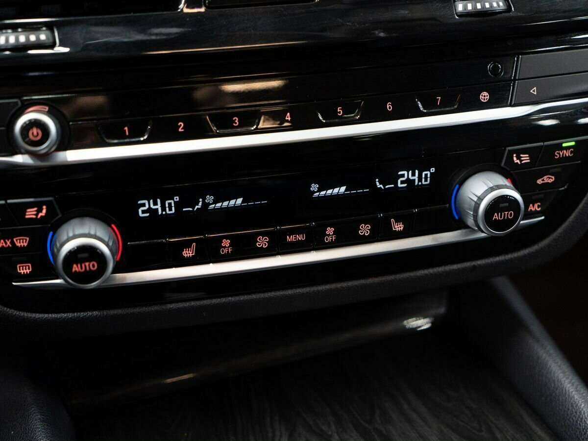 BMW 5 серии б/у, 2019, Автоматическая. Фото: #10