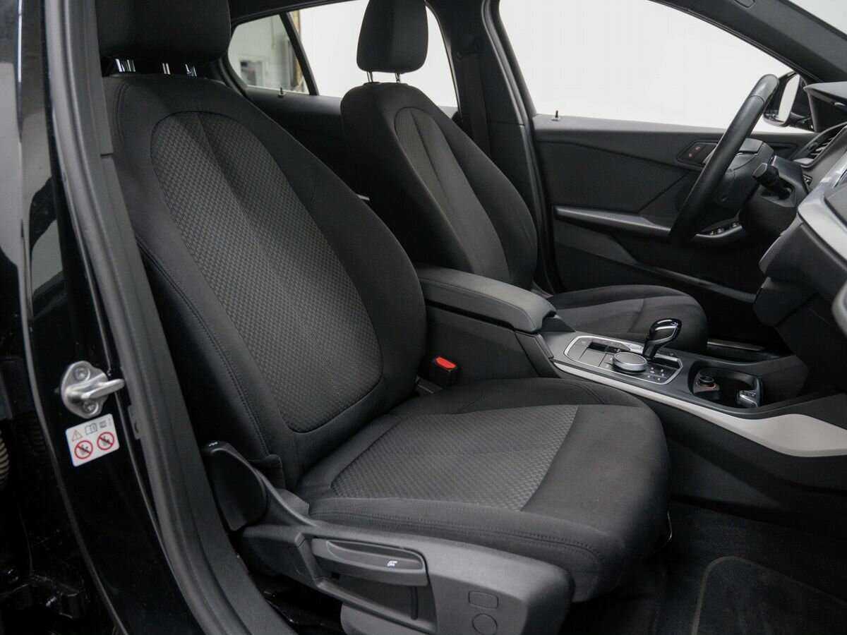 BMW 1 серии б/у, 2019, Роботизированная. Фото: #7