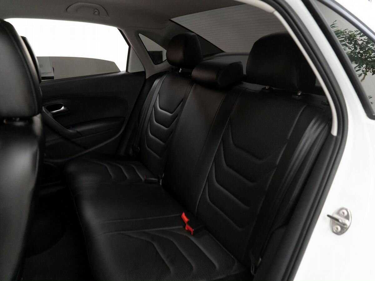 Volkswagen Polo б/у, 2017, Автоматическая. Фото: #6