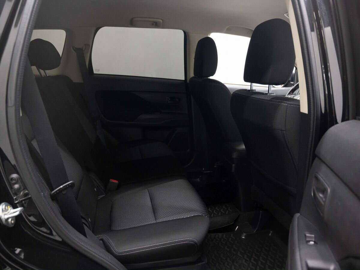 Mitsubishi Outlander б/у, 2016, Вариатор. Фото: #9