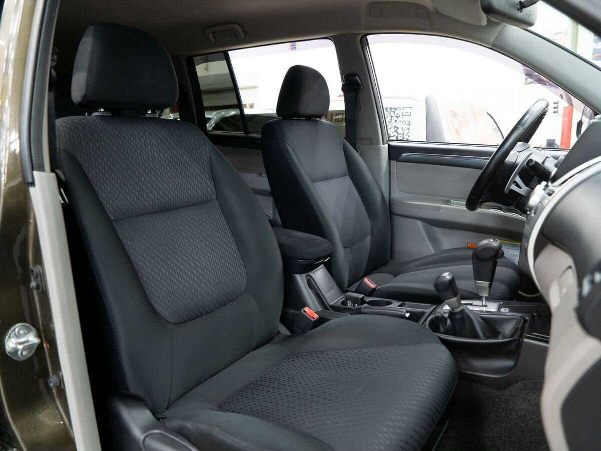 Mitsubishi Pajero Sport б/у, 2014, Автоматическая. Фото: #9