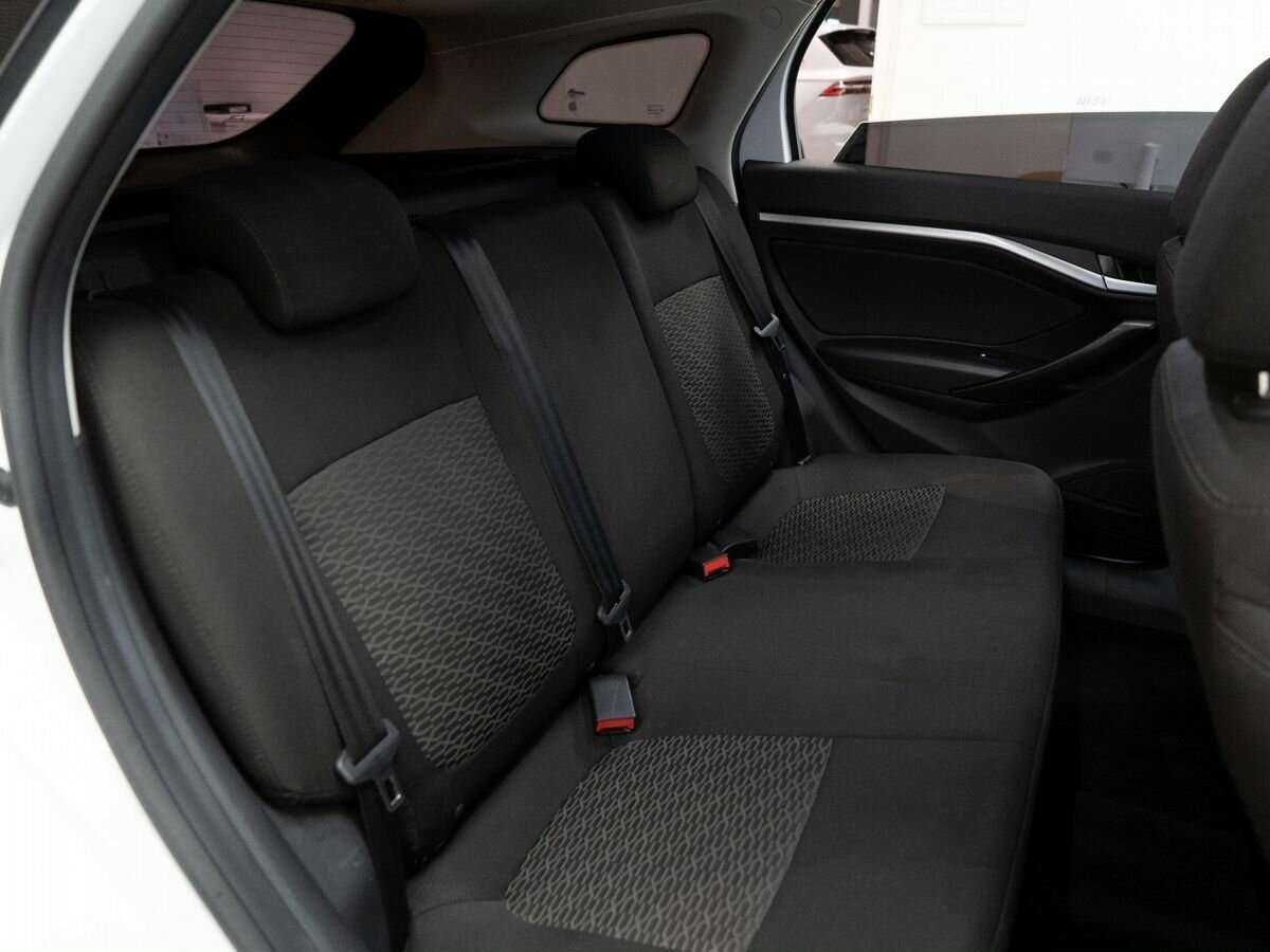 Lada (ВАЗ) Vesta б/у, 2019, Механическая. Фото: #8