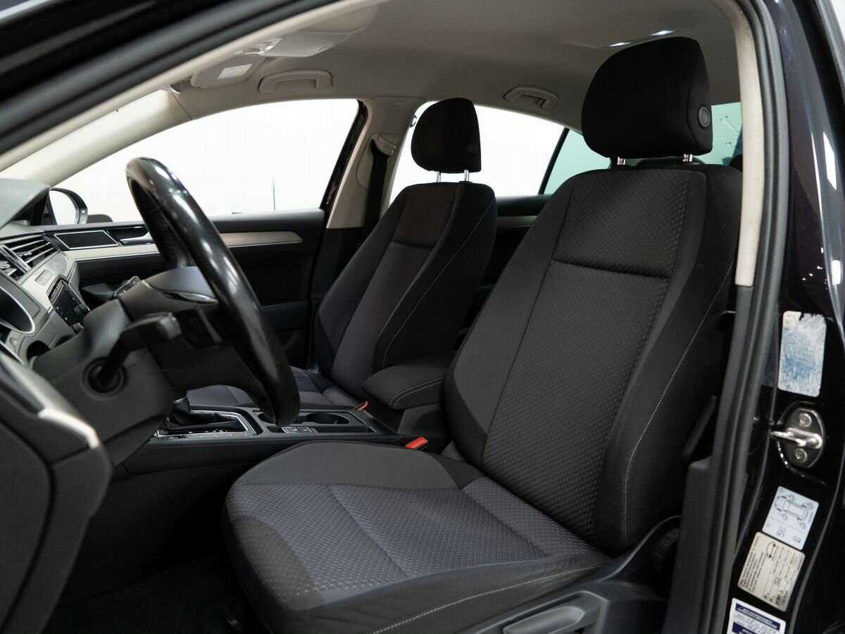 Volkswagen Passat б/у, 2017, Роботизированная. Фото: #5