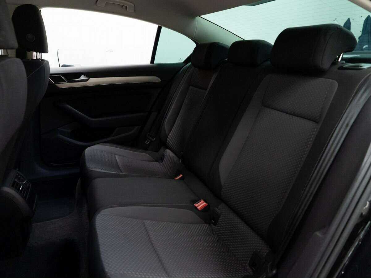 Volkswagen Passat б/у, 2017, Роботизированная. Фото: #6