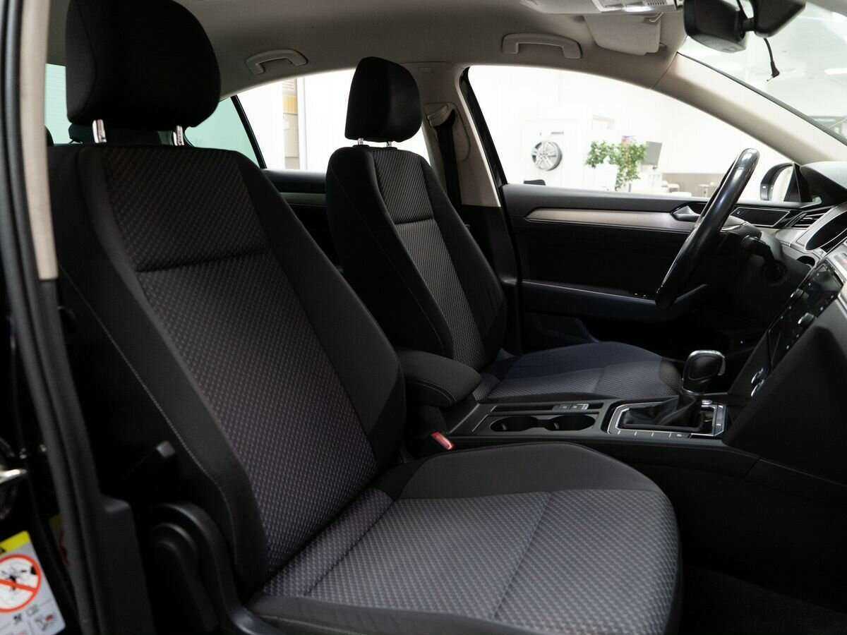 Volkswagen Passat б/у, 2017, Роботизированная. Фото: #8