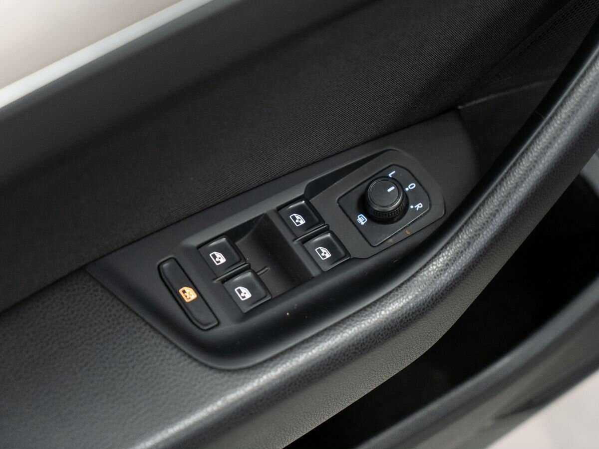 Volkswagen Passat б/у, 2017, Роботизированная. Фото: #14