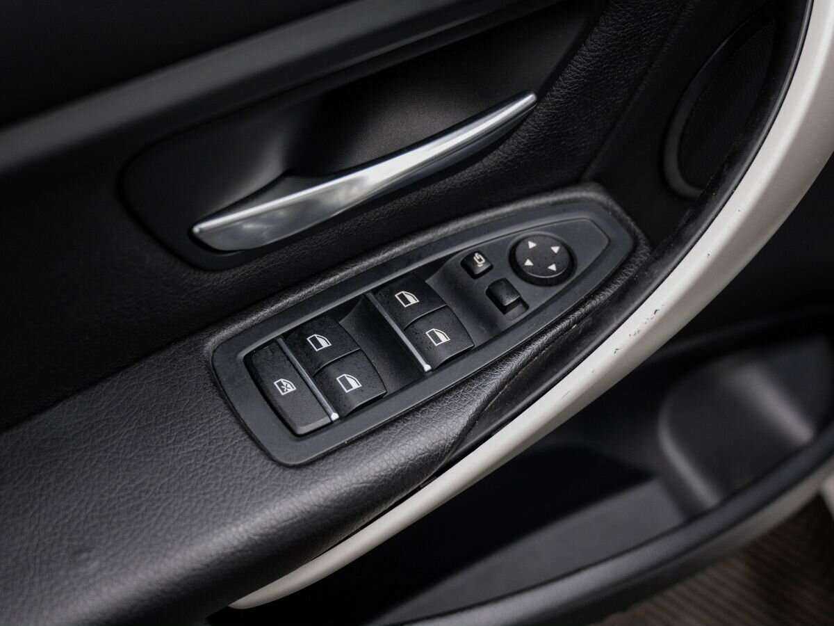 BMW 3 серии б/у, 2015, Автоматическая. Фото: #14