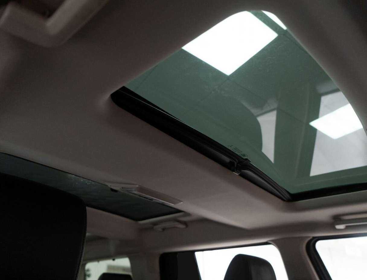 Land Rover Discovery б/у, 2013, Автоматическая. Фото: #13