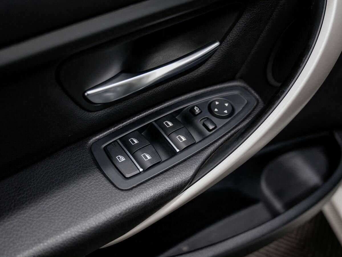 BMW 3 серии б/у, 2016, Автоматическая. Фото: #14