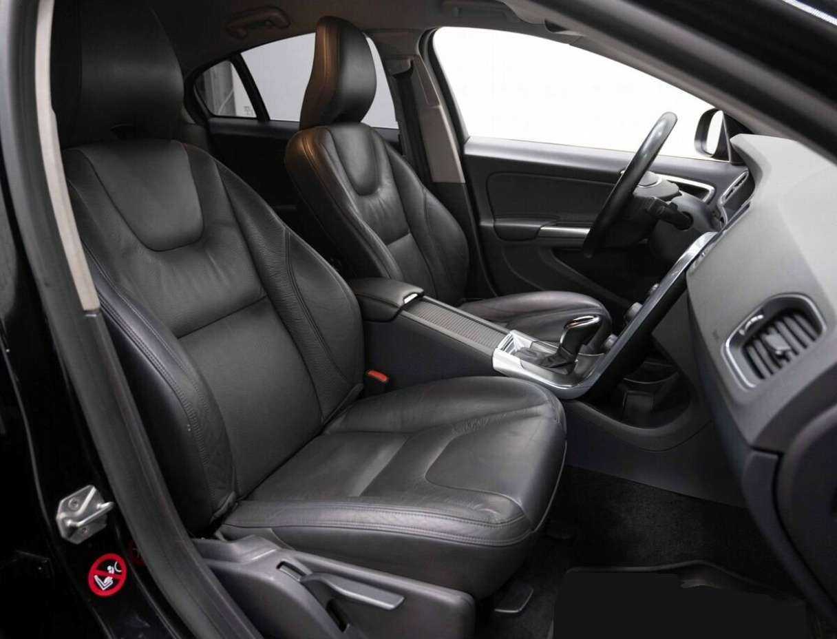 Volvo S60 б/у, 2013, Автоматическая. Фото: #14