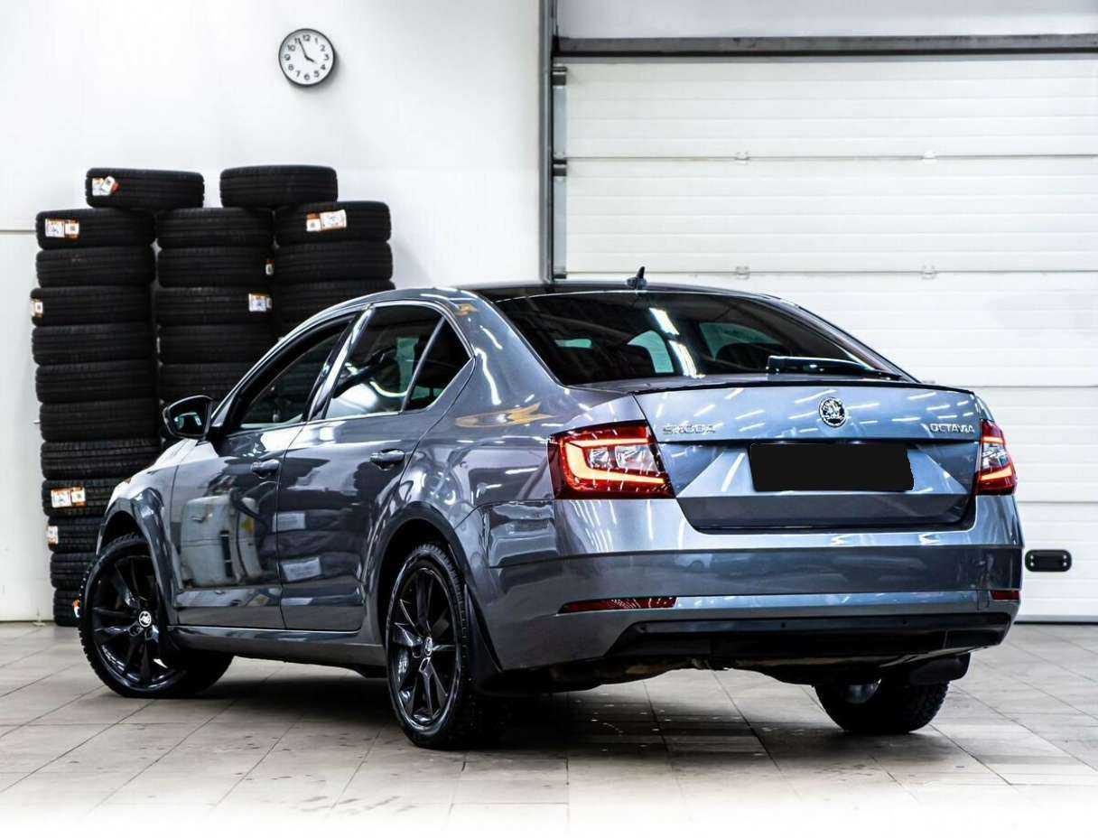 Skoda Octavia б/у, 2018, Механическая. Фото: #3