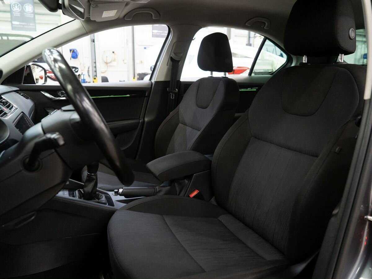 Skoda Octavia б/у, 2018, Механическая. Фото: #5