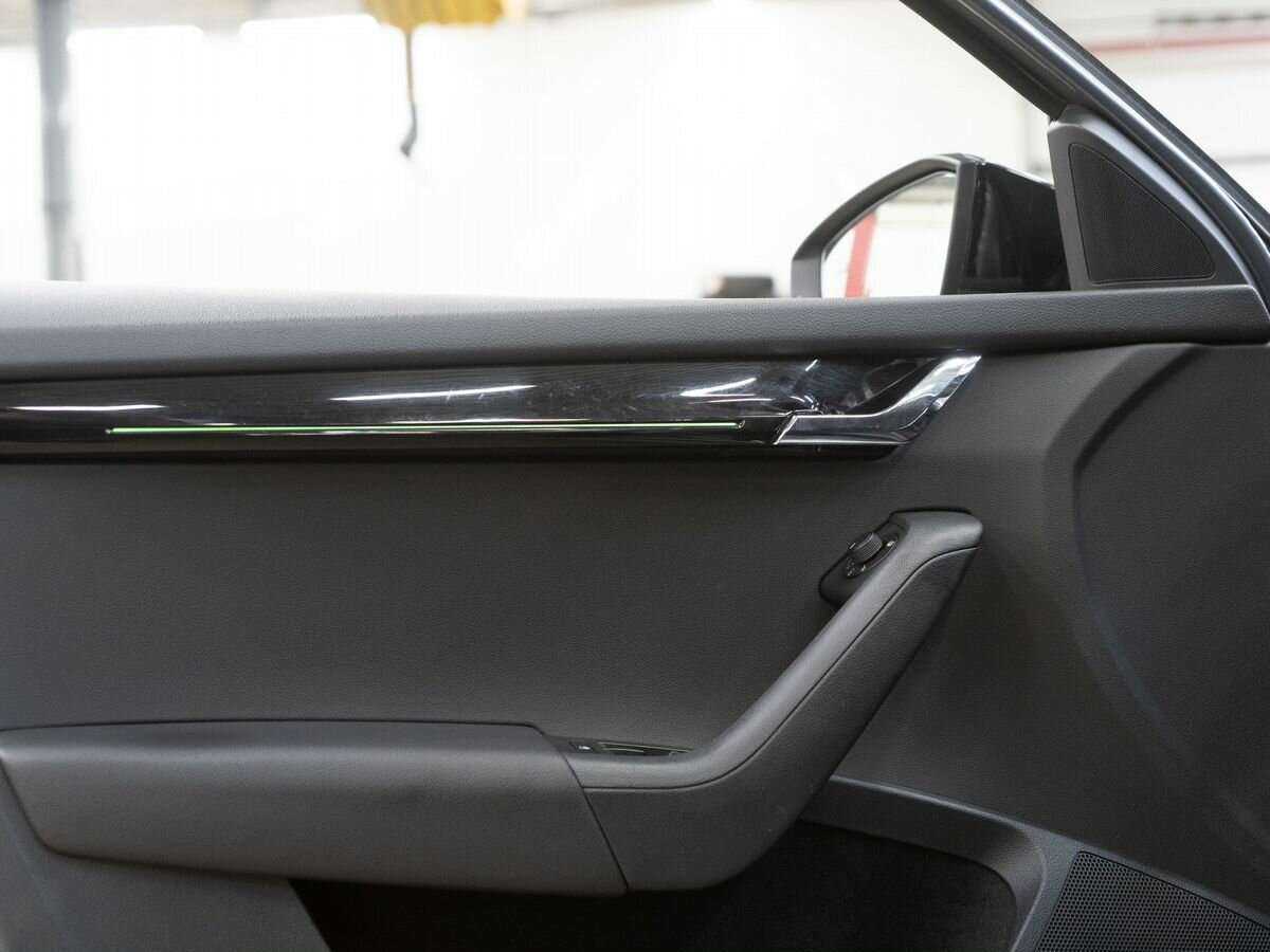 Skoda Octavia б/у, 2018, Механическая. Фото: #12