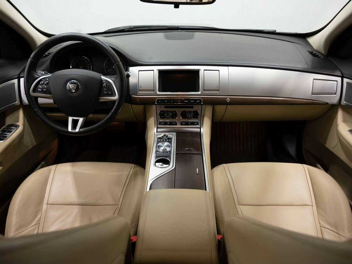 Jaguar XF б/у, 2013, Автоматическая. Фото: #16