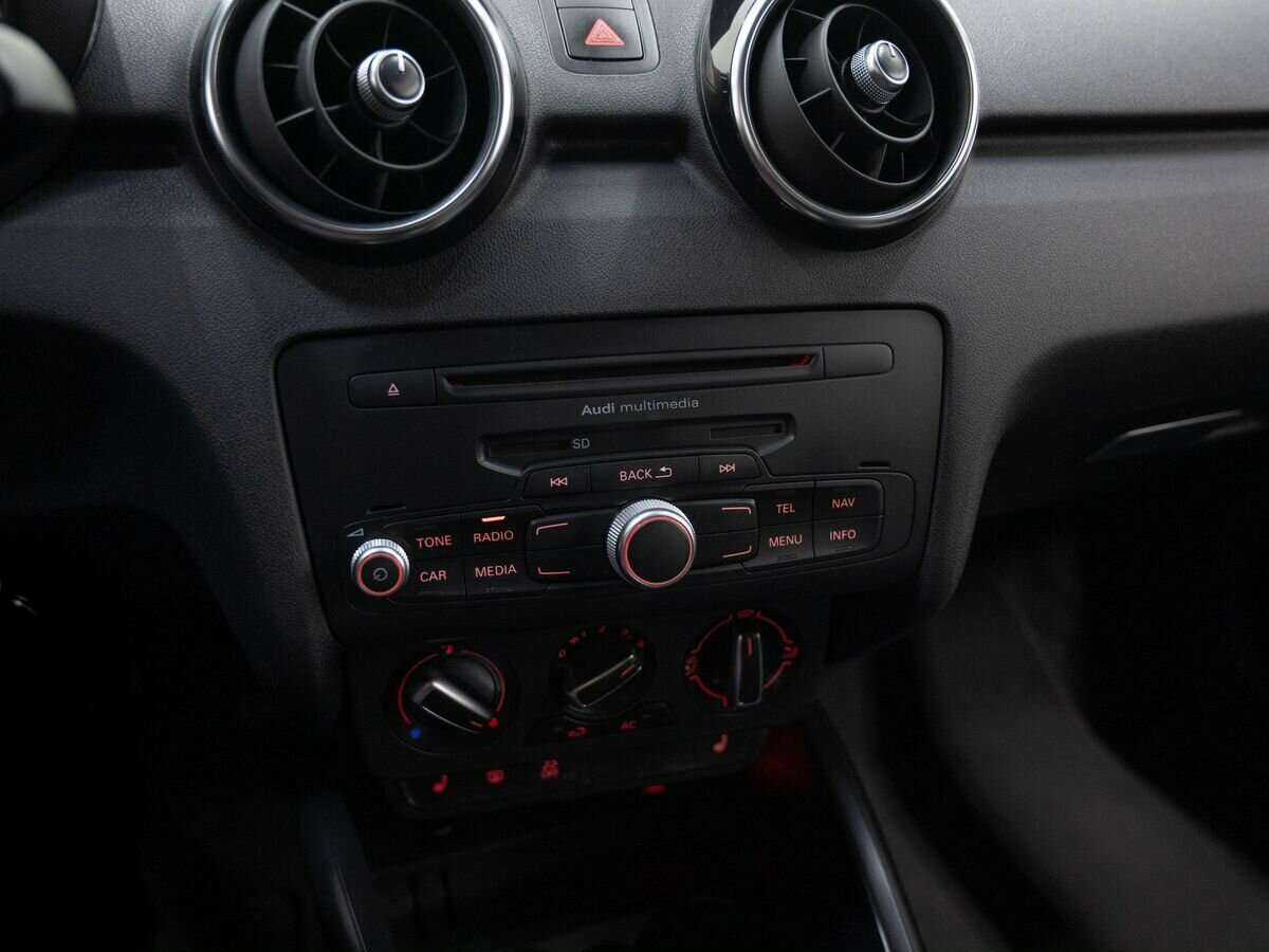 Audi A1 б/у, 2012, Роботизированная. Фото: #14