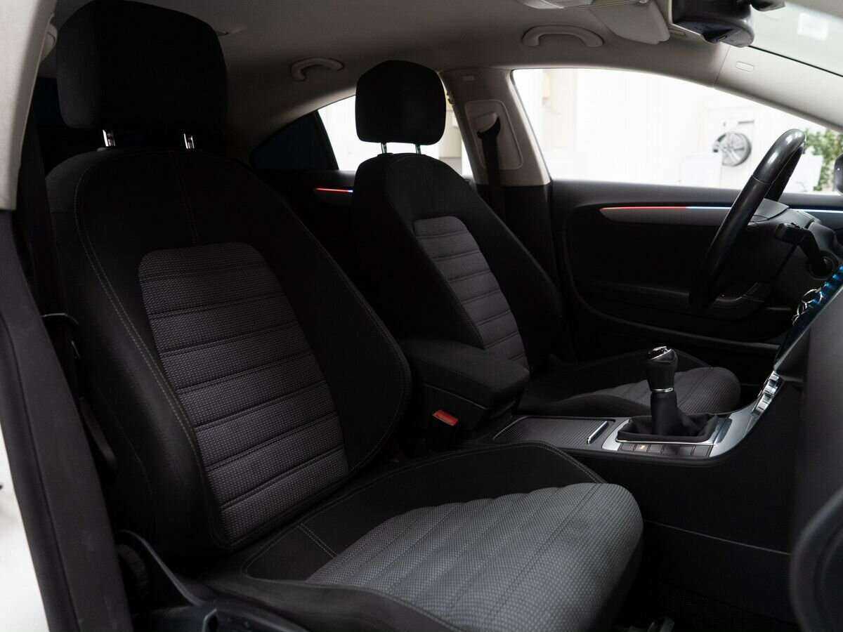 Volkswagen Passat CC б/у, 2012, Механическая. Фото: #8