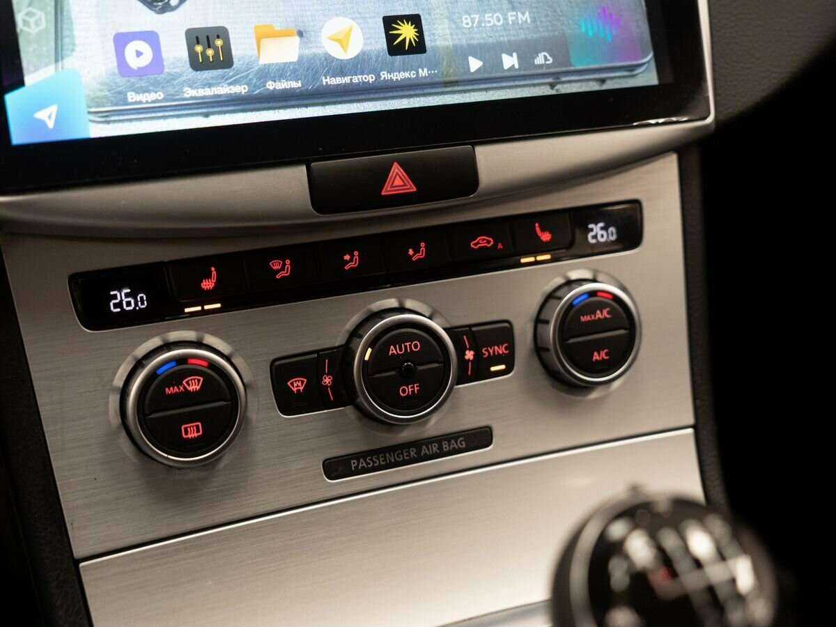 Volkswagen Passat CC б/у, 2012, Механическая. Фото: #10