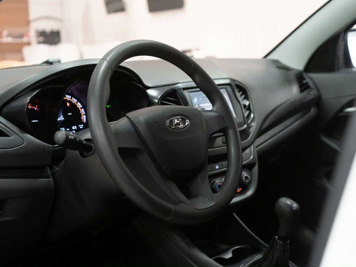 Lada (ВАЗ) Vesta б/у, 2021, Механическая. Фото: #4