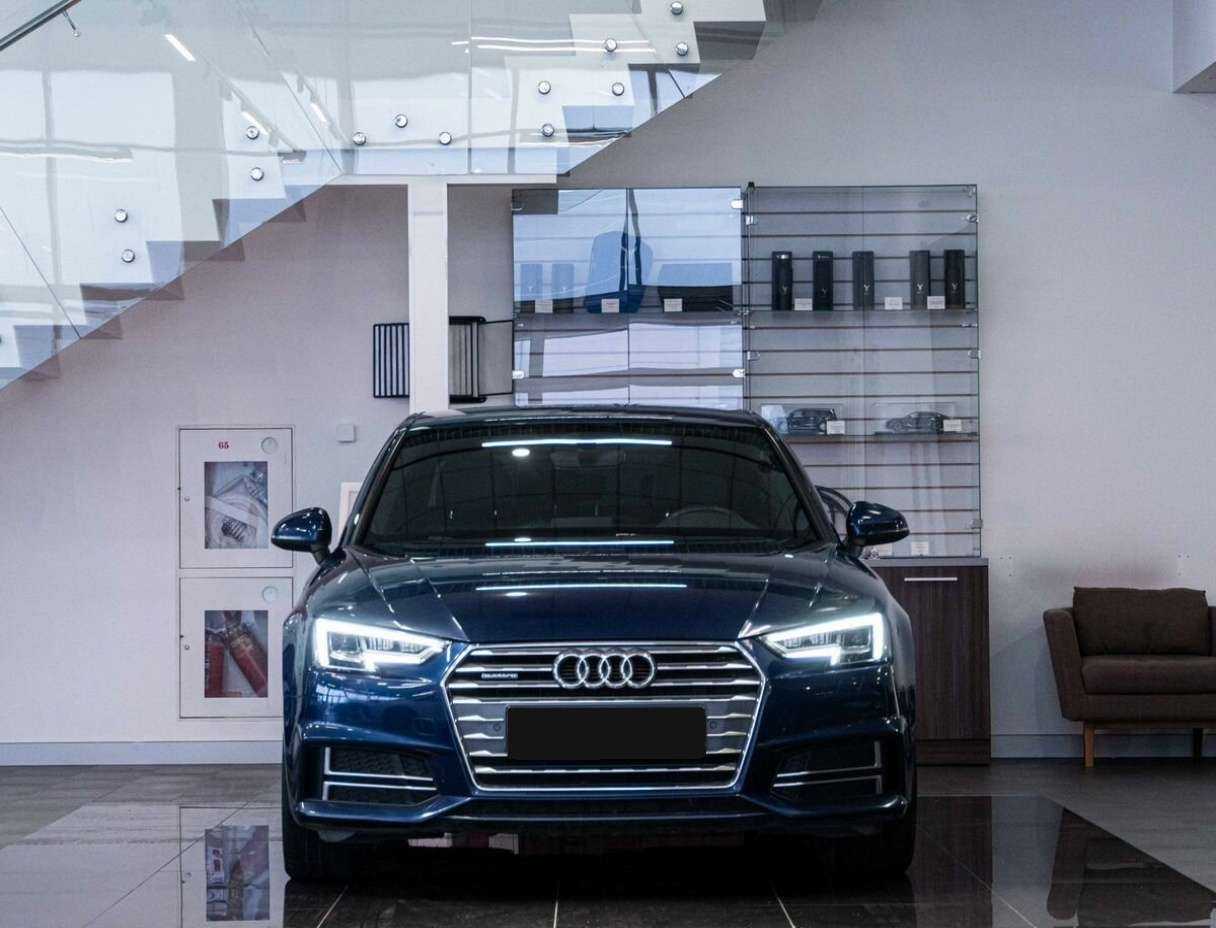 Audi A4 б/у, 2018, Роботизированная. Фото: #2