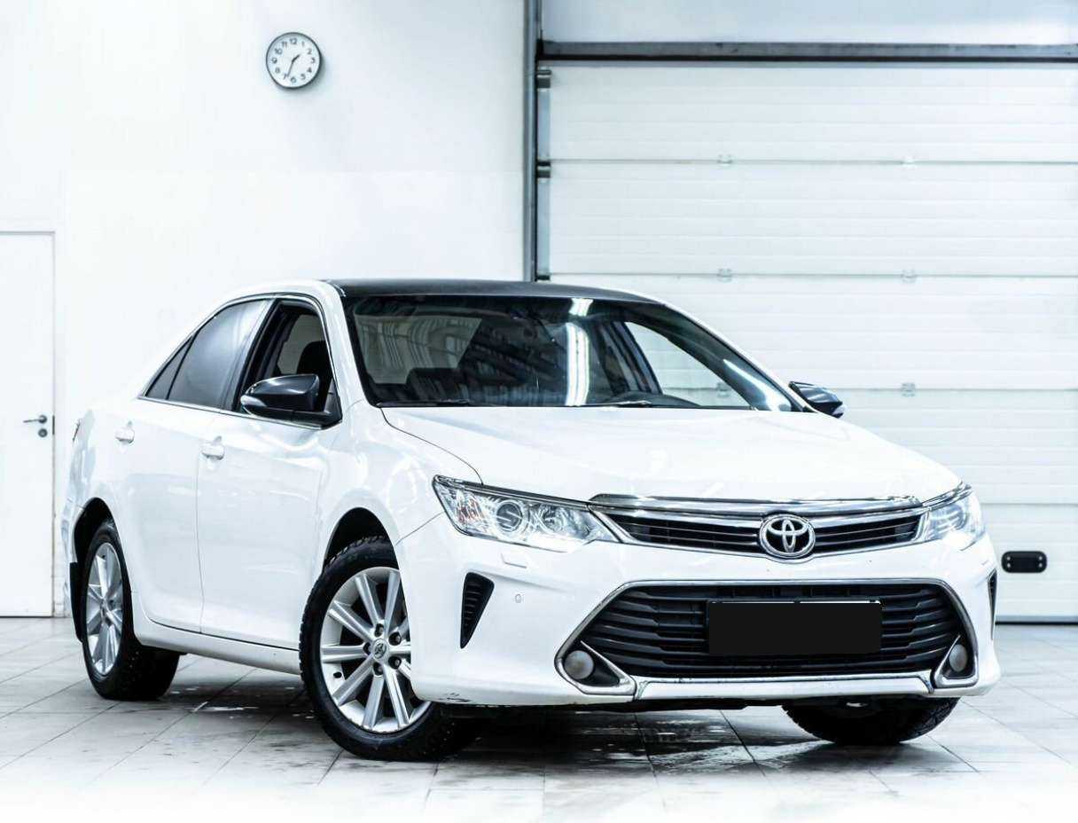 Toyota Camry б/у, 2016, Автоматическая. Фото: #1