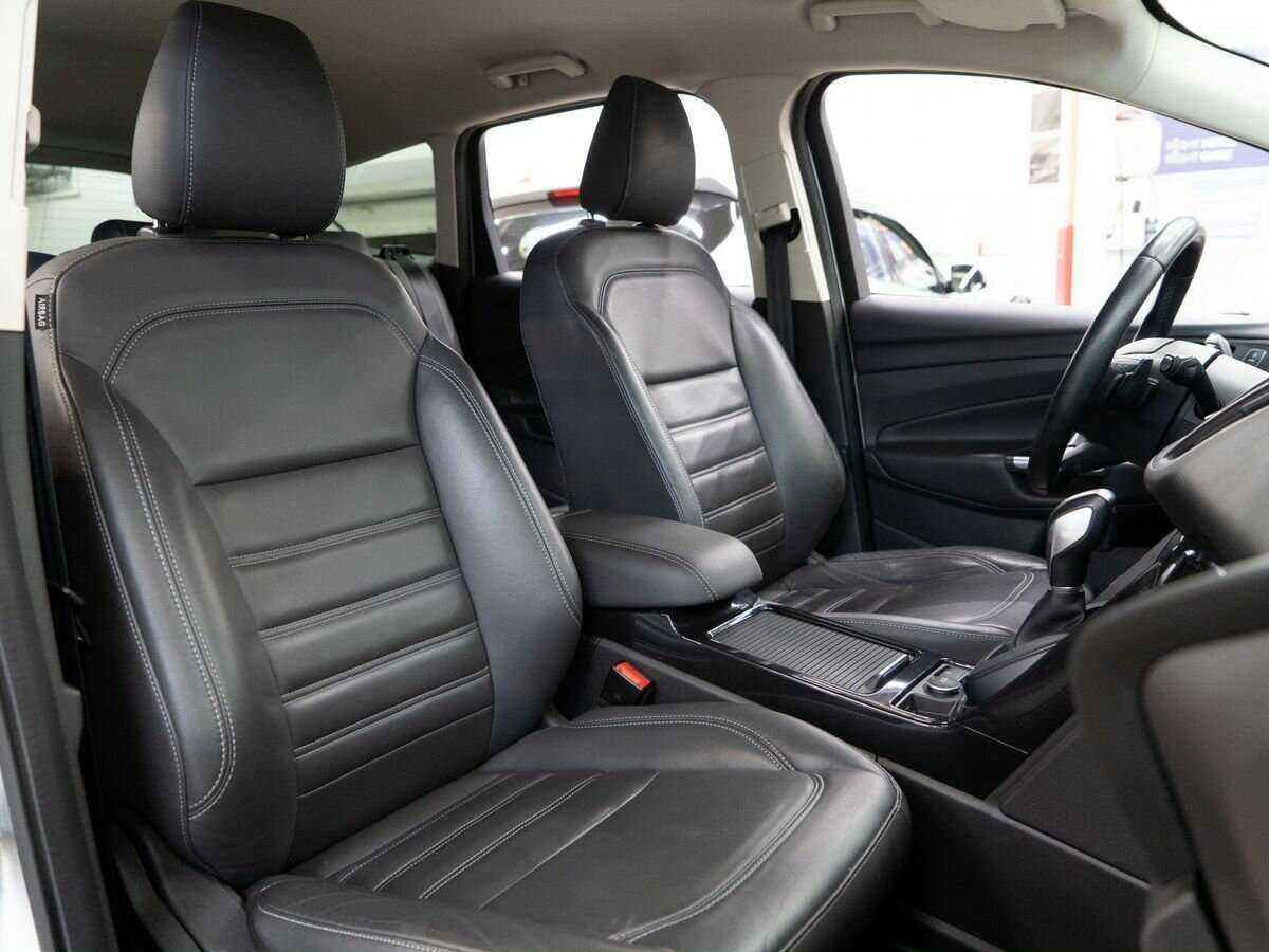 Ford Kuga б/у, 2017, Автоматическая. Фото: #9