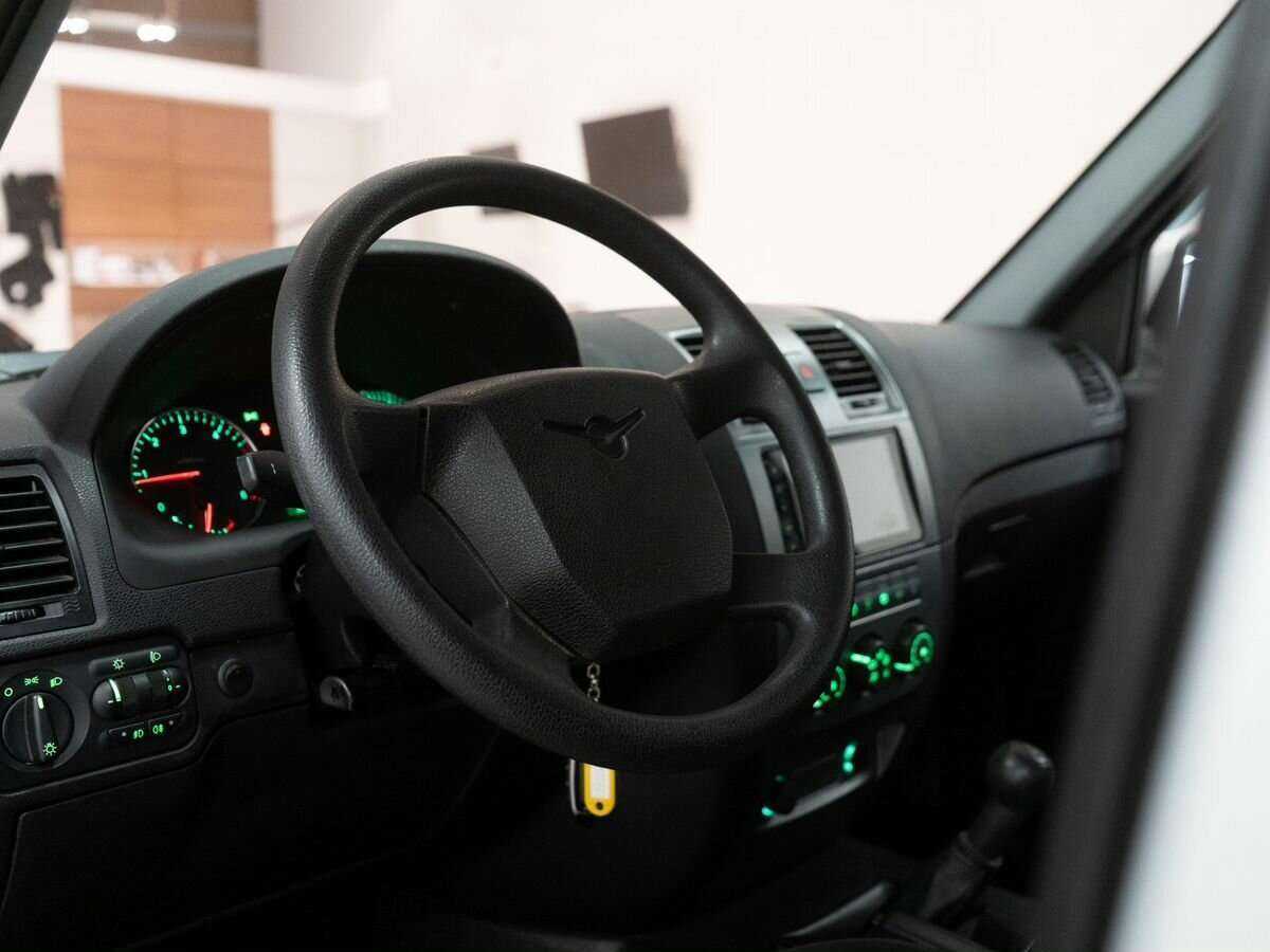 УАЗ Patriot б/у, 2015, Механическая. Фото: #4