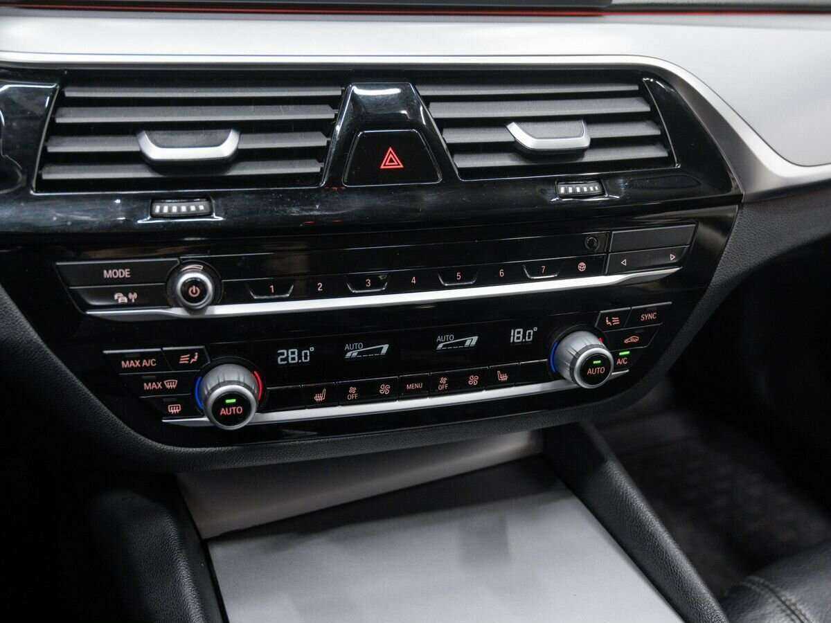 BMW 5 серии б/у, 2018, Автоматическая. Фото: #20