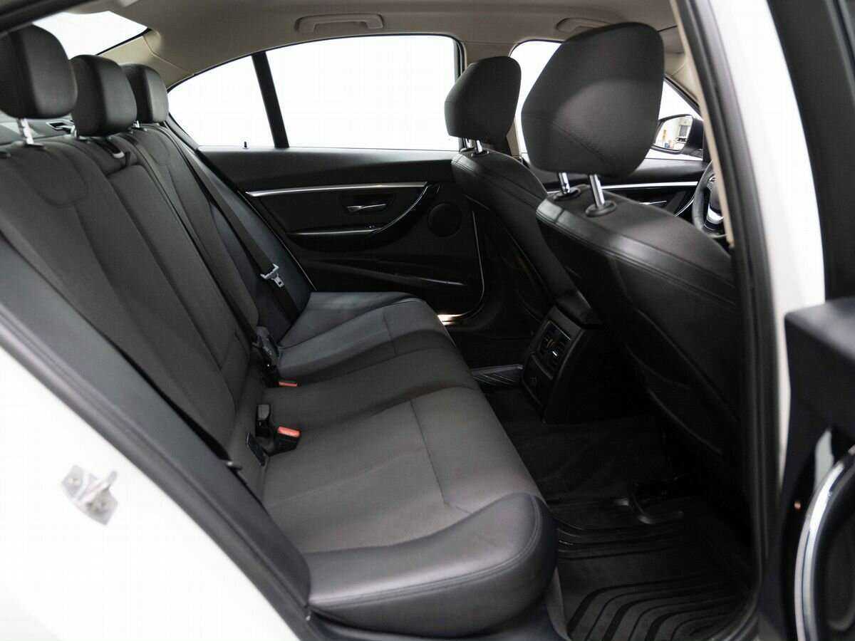 BMW 3 серии б/у, 2016, Автоматическая. Фото: #9