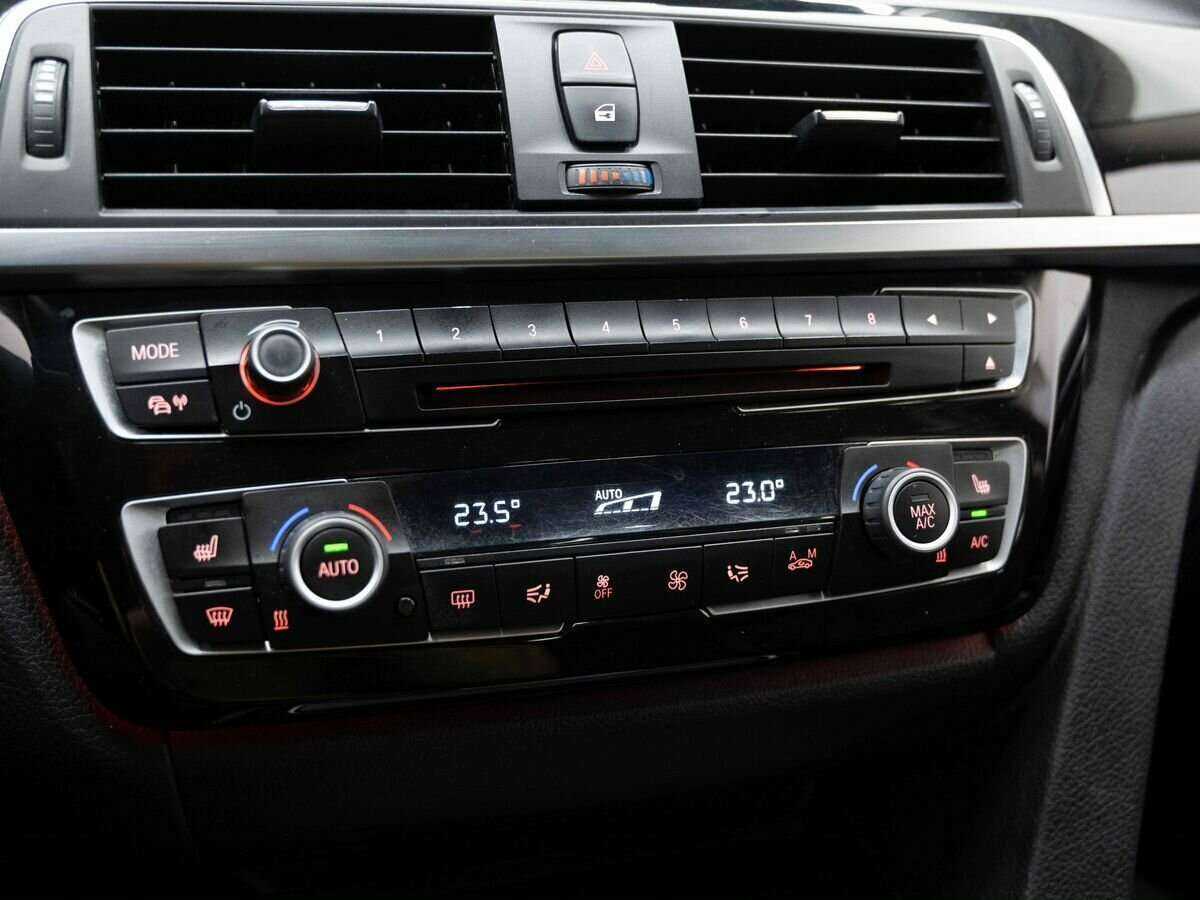 BMW 3 серии б/у, 2016, Автоматическая. Фото: #20