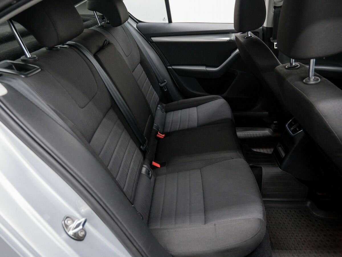 Шкода Октавия б/у, 2013, Роботизированная. Фото: #9