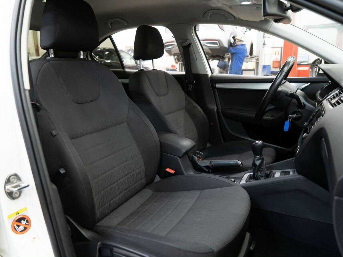 Skoda Octavia б/у, 2014, Механическая. Фото: #7