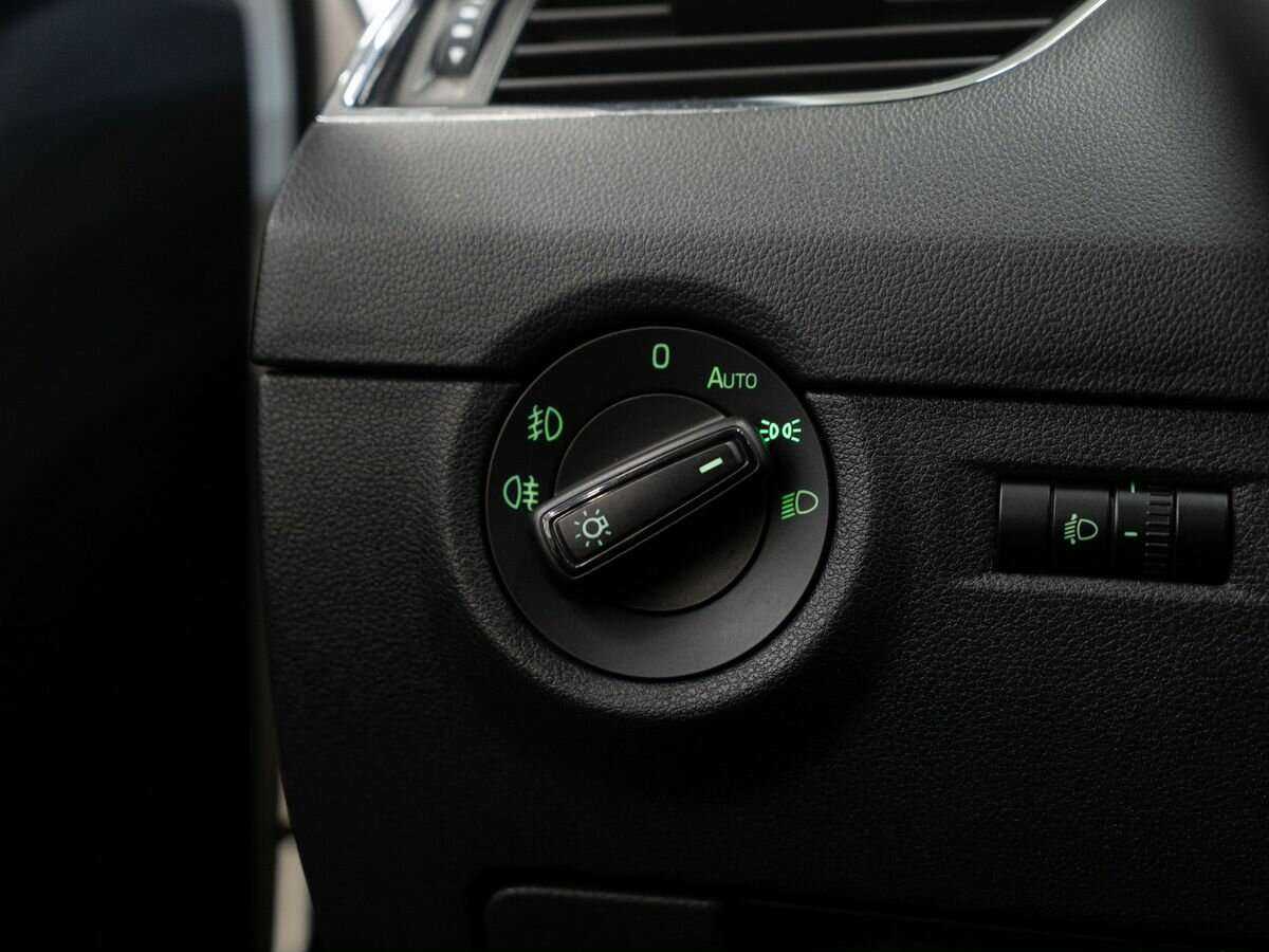 Skoda Octavia б/у, 2014, Механическая. Фото: #14