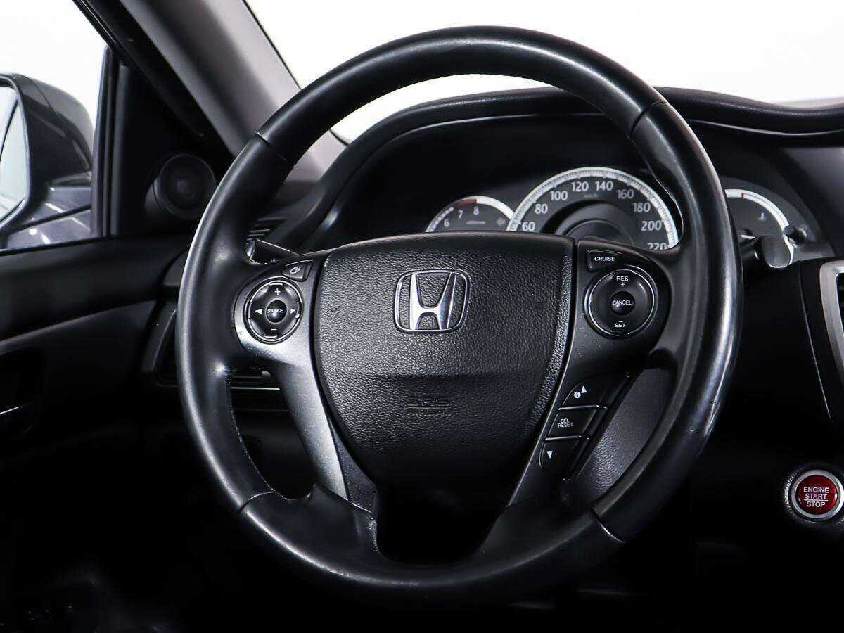 Honda Accord б/у, 2013, Автоматическая. Фото: #11