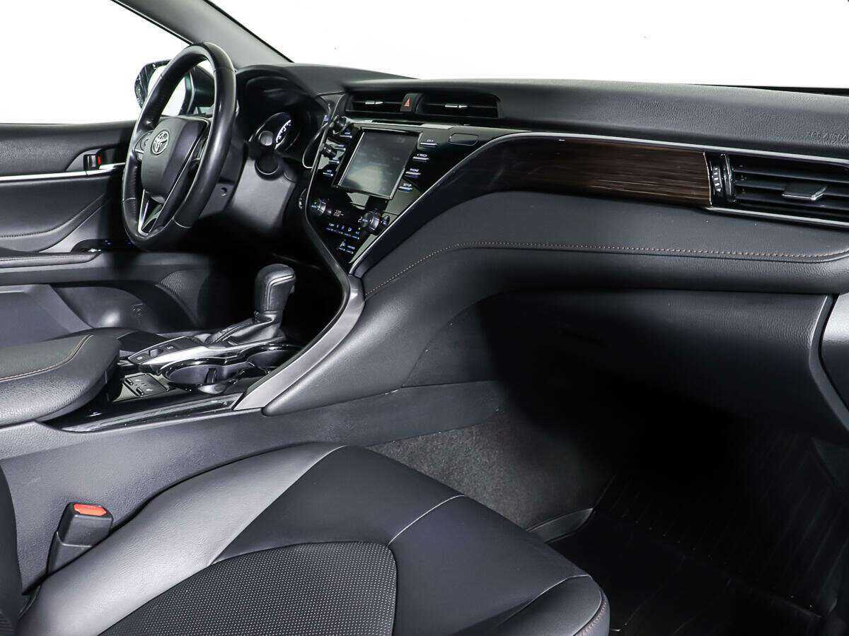 Toyota Camry б/у, 2020, Автоматическая. Фото: #3