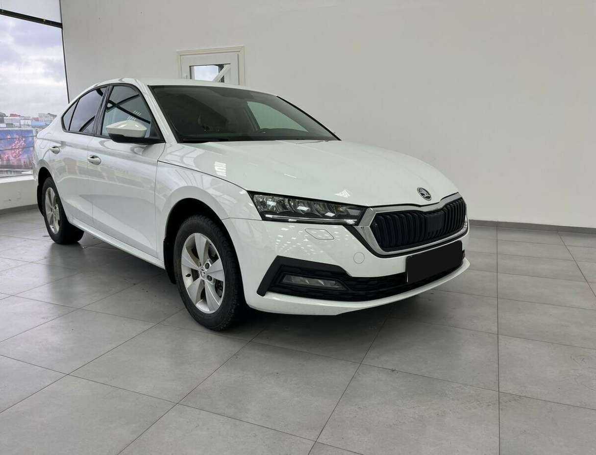 Skoda Octavia б/у, 2021, Автоматическая. Фото: #2