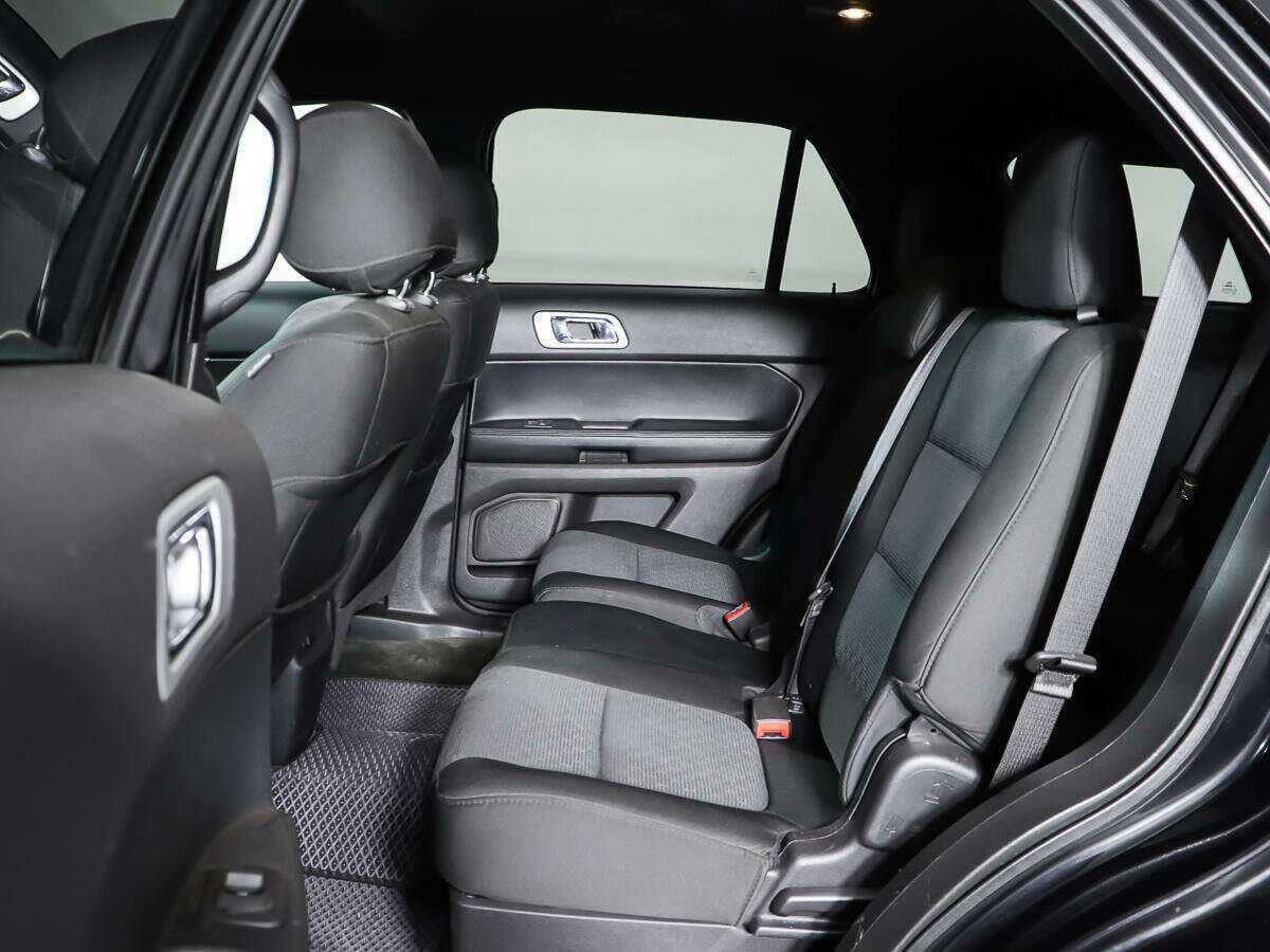 Ford Explorer б/у, 2013, Автоматическая. Фото: #9