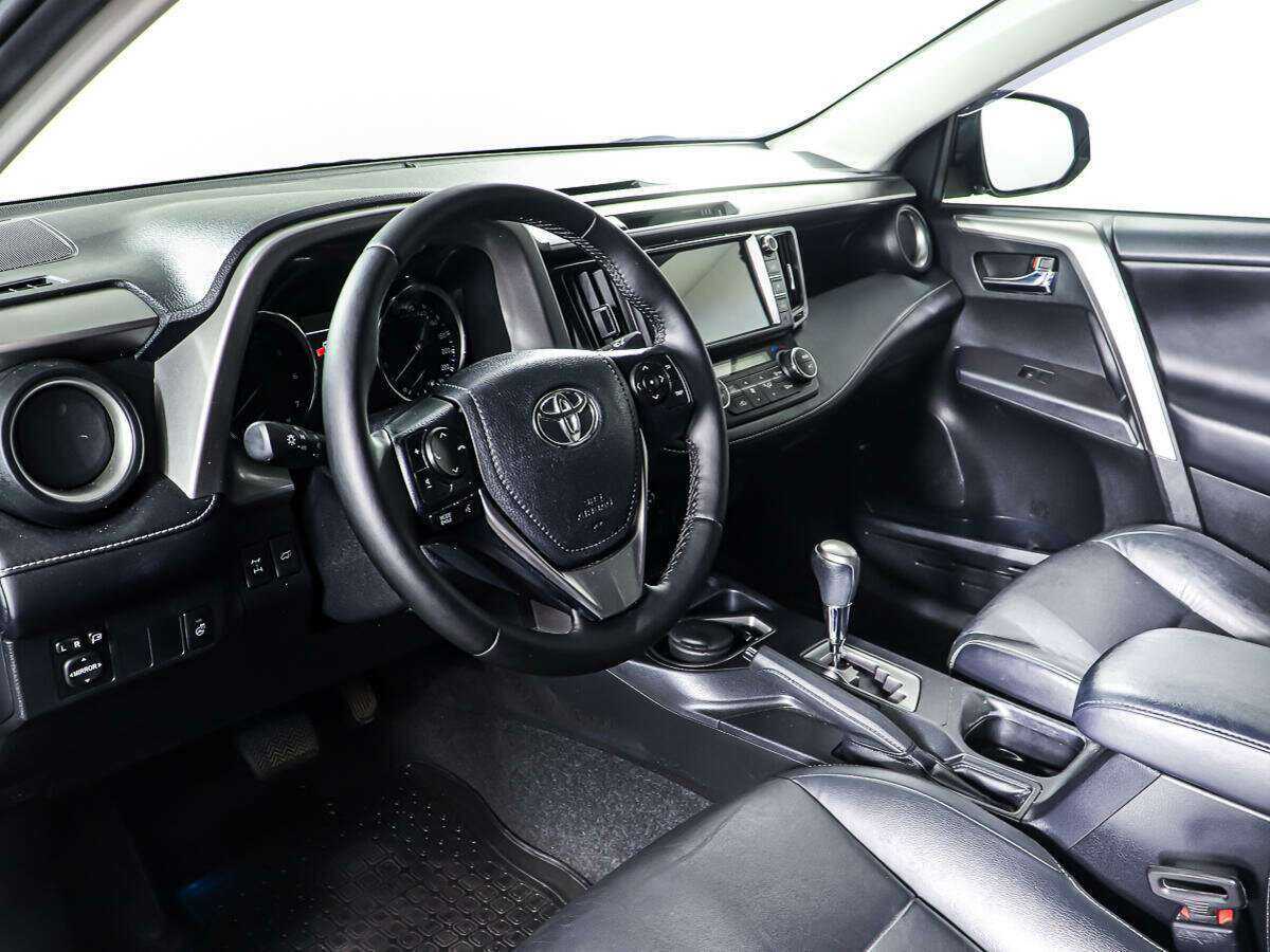 Toyota RAV4 б/у, 2018, Автоматическая. Фото: #13