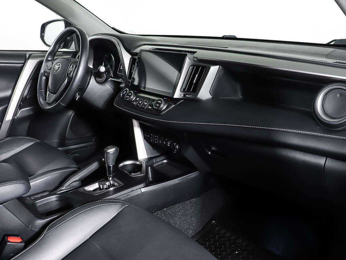 Toyota RAV4 б/у, 2018, Автоматическая. Фото: #8