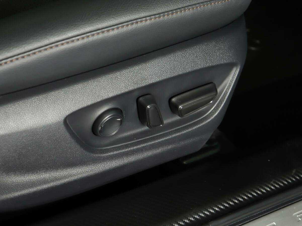 Toyota Camry б/у, 2020, Автоматическая. Фото: #12