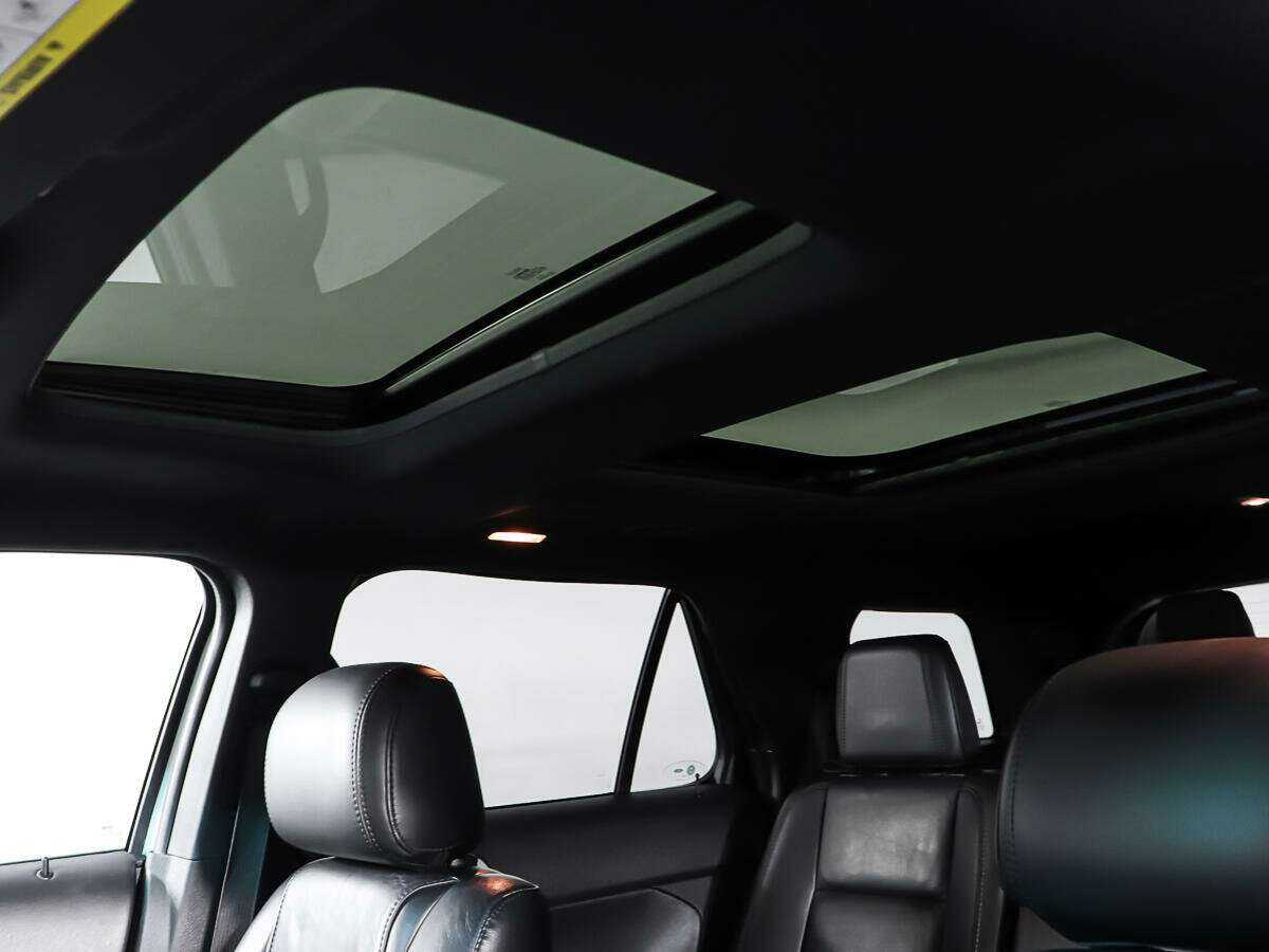 Ford Explorer б/у, 2012, Автоматическая. Фото: #18