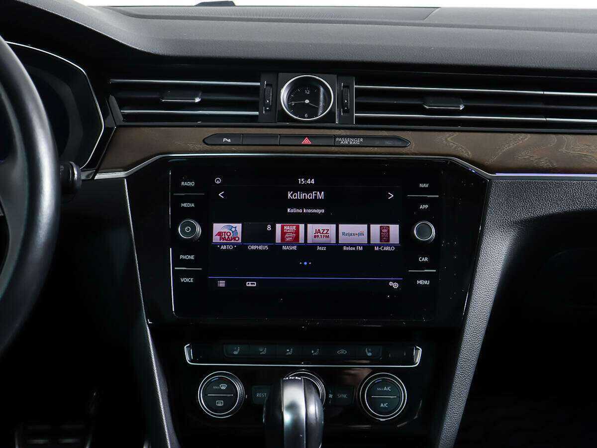 Volkswagen Passat б/у, 2018, Роботизированная. Фото: #11