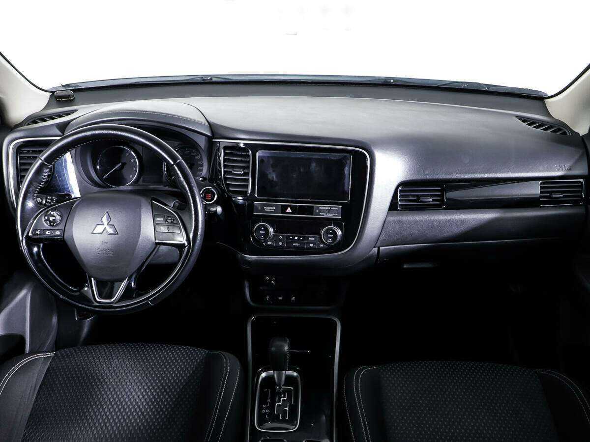 Mitsubishi Outlander б/у, 2019, Вариатор. Фото: #10