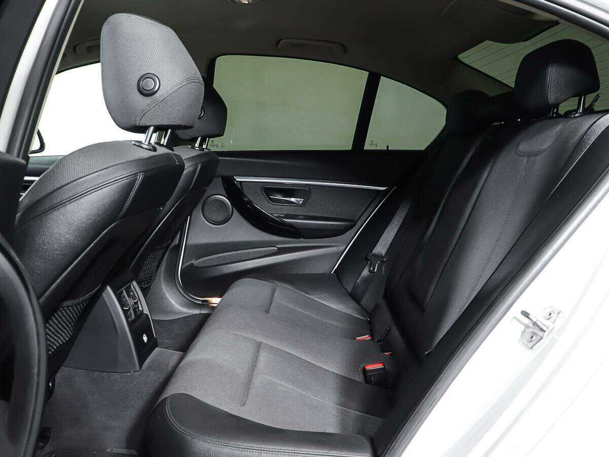 BMW 3 серии б/у, 2016, Автоматическая. Фото: #9