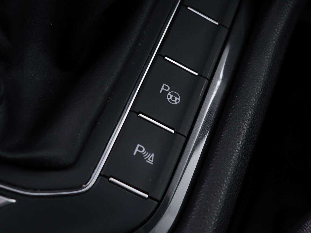 Volkswagen Tiguan б/у, 2018, Роботизированная. Фото: #18