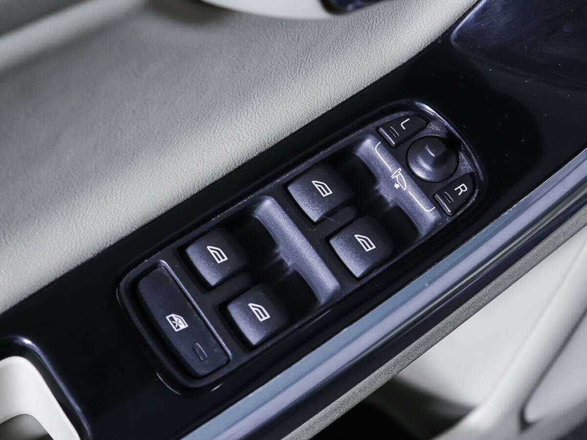 Volvo S60 б/у, 2014, Автоматическая. Фото: #17