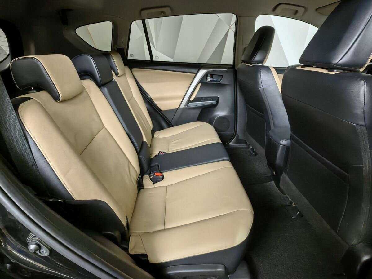 Toyota RAV4 б/у, 2017, Автоматическая. Фото: #10